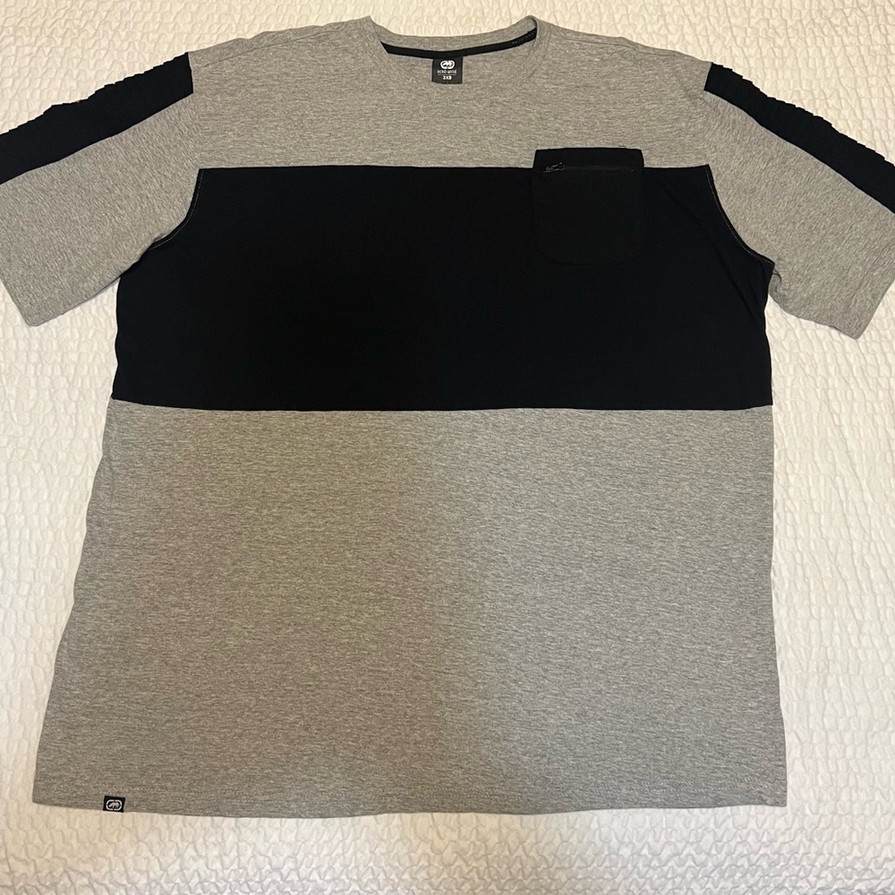 💫 Vintage Ecko Unltd. Short Sleeve Zip Pocket Tee